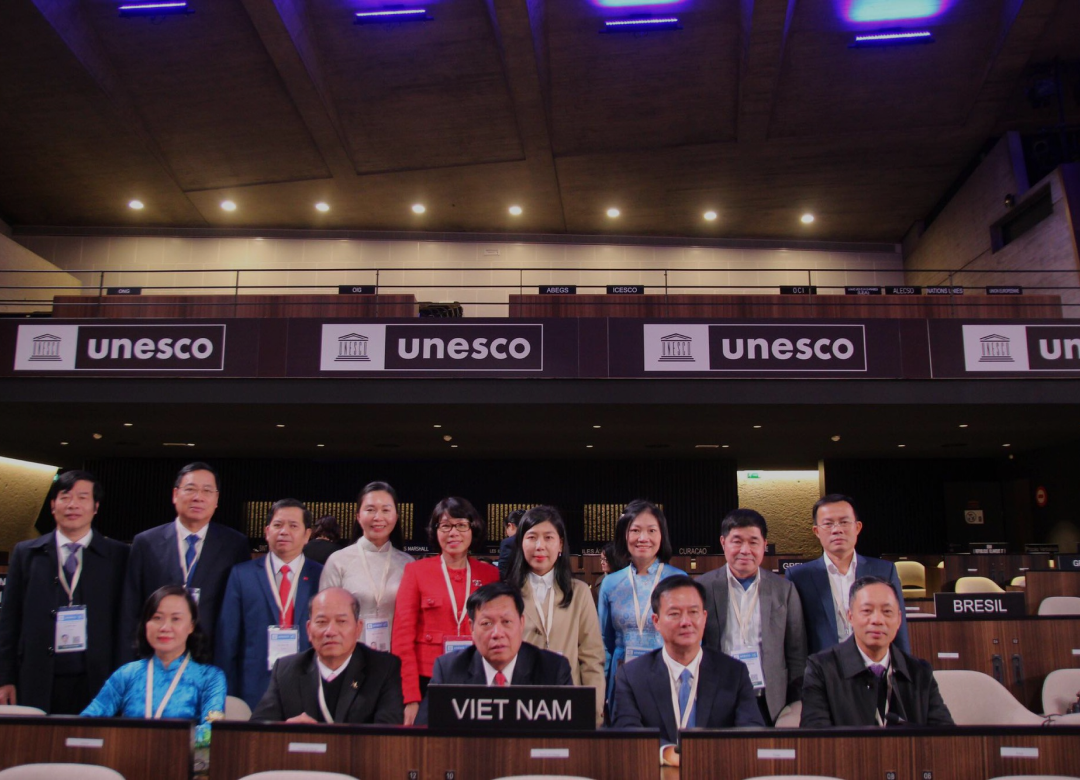 Thứ trưởng Bộ Y tế Đỗ Xuân Tuyên tham dự kỳ họp lần thứ 42 Đại Hội đồng UNESCO